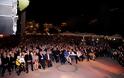Β. Χατζατουριάν: Βούλιαξε η πλατεία στη συναυλία Νταλάρα, την Πρωτομαγιά... [photos] - Φωτογραφία 3