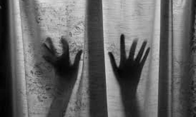 Σοκ στη Δάφνη: Οι φρικτές ώρες που έζησε η φοιτήτρια στα χέρια του «τυφλού» βιαστή της - Φωτογραφία 1