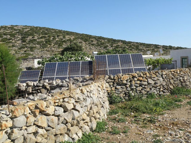 Εγκατάσταση Φωτοβολταϊκών και Ανεμογεννητριών σε ΚΙΝΑΡΟ - ΛΕΒΙΘΑ από προσωπικό της 80 ΑΔΤΕ - Φωτογραφία 5