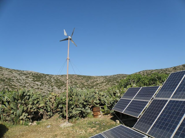 Εγκατάσταση Φωτοβολταϊκών και Ανεμογεννητριών σε ΚΙΝΑΡΟ - ΛΕΒΙΘΑ από προσωπικό της 80 ΑΔΤΕ - Φωτογραφία 7