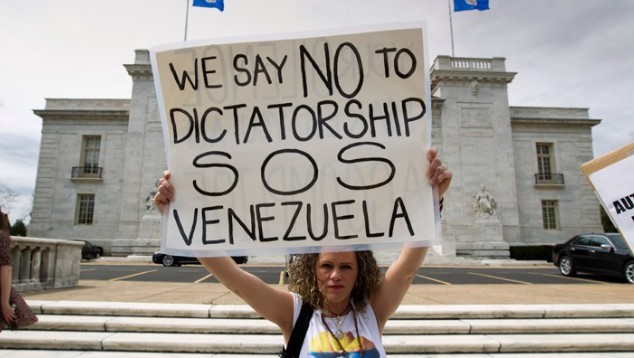Η αντιπολίτευση στη Βενεζουέλα συνεχίζει τις διαδηλώσεις - Φωτογραφία 1