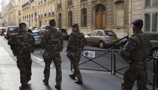 Επίθεση σχεδίαζε ο πρώην στρατιωτικός που συνελήφθη στη Γαλλία - Φωτογραφία 1