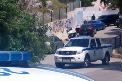 Οι δραματικές στιγμές της εισβολής του ενόπλου 45χρονου στον ΟΚΑΝΑ Χανίων [video]