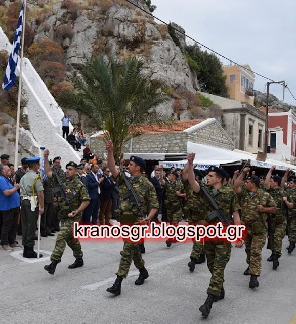 Στη Σύμη οι Αρχηγοί ΓΕΣ και ΓΕΝ για τον εορτασμό απελευθέρωσης του νησιού από τους Γερμανούς - Φωτογραφία 2