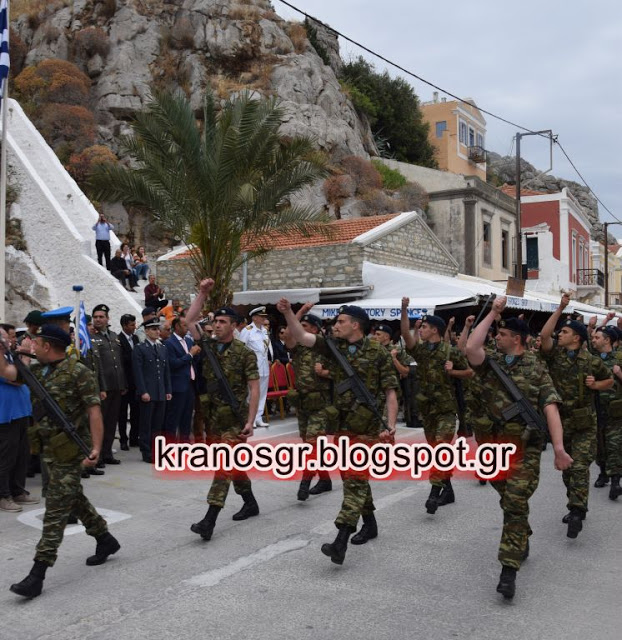 Στη Σύμη οι Αρχηγοί ΓΕΣ και ΓΕΝ για τον εορτασμό απελευθέρωσης του νησιού από τους Γερμανούς - Φωτογραφία 7