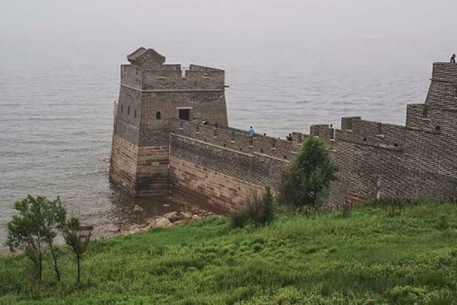 Το άγνωστο τμήμα του Σινικού Τείχους – Εκεί όπου ο «δράκος» καταλήγει στο νερό και γίνεται ένα με τον ωκεανό [photos] - Φωτογραφία 5