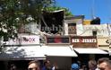 Ηράκλειο Κρήτης: Το κτίριο κατέρρεε και οι τουρίστες το ...χάζευαν [photos]