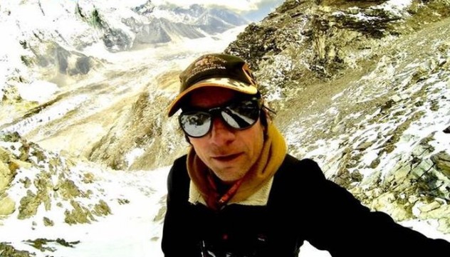 Ορειβάτης κρύφτηκε στο Έβερεστ επειδή δεν πλήρωσε την άδεια για να… ανέβει - Φωτογραφία 1