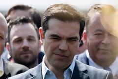 ΠΟΕΔΗΝ: Στον Εύοσμο ο Τσίπρας επιβράβευσε τον ενταφιασμό της Δημόσιας Υγείας