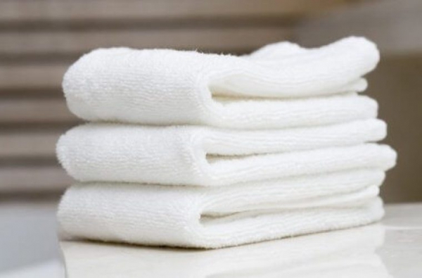 Τρία tips για να μένουν πάντα λευκές και αφράτες οι πετσέτες - Φωτογραφία 1