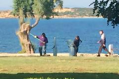 Αποκαλυπτικό: Σπασμένα φωτιστικά με εκτεθειμένα καλώδια ρεύματος σε πάρκο των 3Β απειλούν τη ζωή δεκάδων παιδιών [photos]