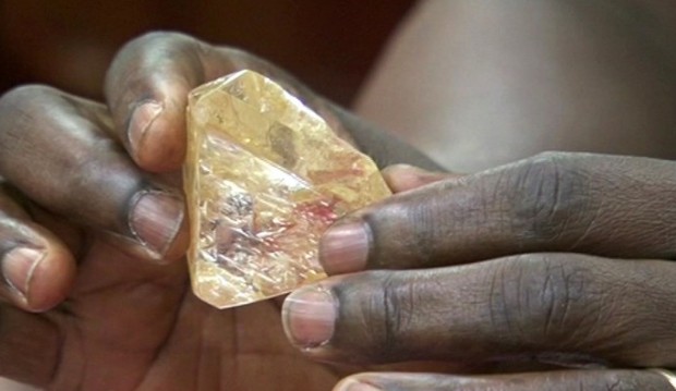 Προσφορά 7,8 εκατ. δολαρίων δεν ήταν αρκετή για το γιγάντιο διαμάντι της Σιέρα Λεόνε - Φωτογραφία 1
