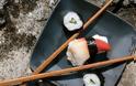 Οι λάτρεις του σούσι κινδυνεύουν από παράσιτα