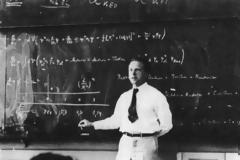 Γιατί ο Heisenberg διατύπωσε την κβαντομηχανική στην γλώσσα των μητρών