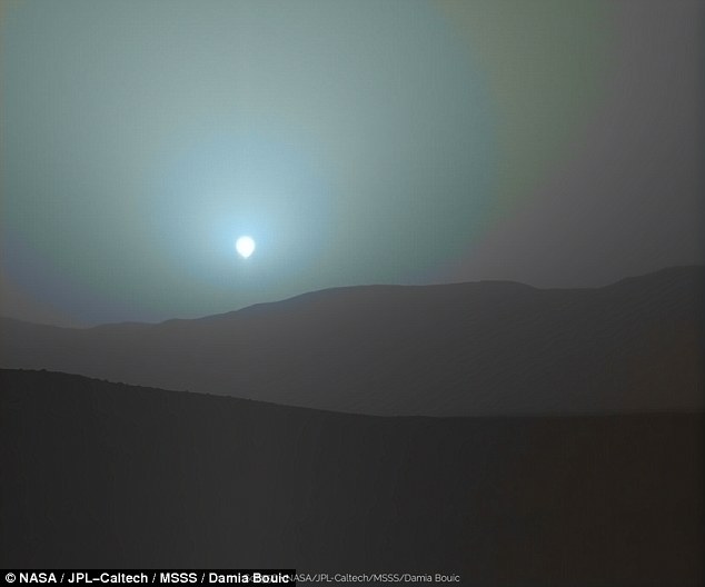 Το μπλέ ηλιοβασίλεμα του Άρη - Φωτογραφία 1