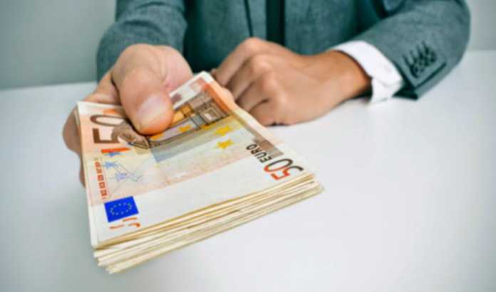Εργοδότης δίνει 25 ευρώ για κάθε κιλό που χάνουν οι υπάλληλοί του - Φωτογραφία 1