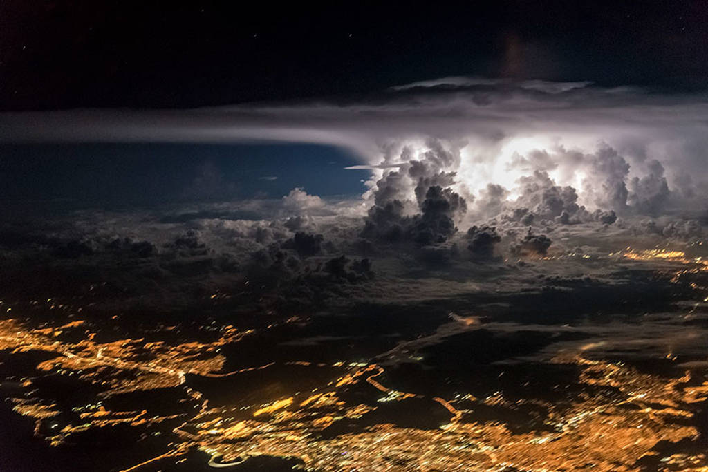 Μέσα από τα μάτια ενός πιλότου: Σπάνιες φωτογραφίες της Γης από ψηλά που σίγουρα δεν έχετε ξαναδεί - Φωτογραφία 18