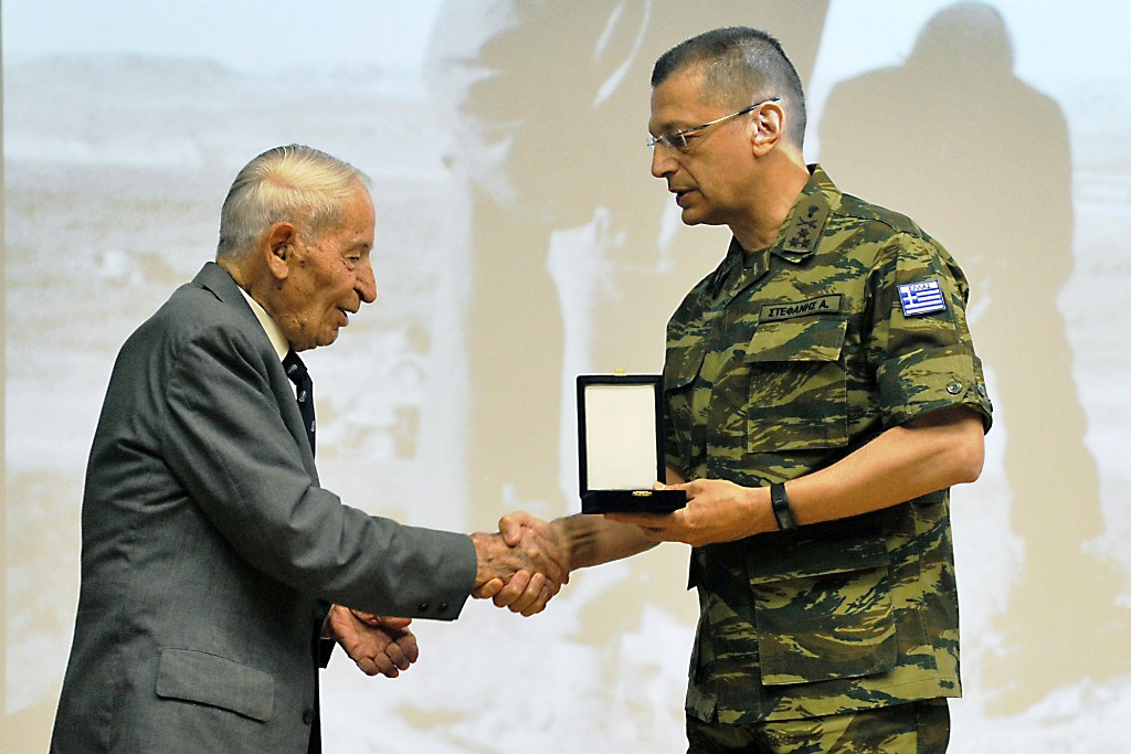 Ομιλία Επιτίμου Διοικητή 1ης ΣΤΡΑΤΙΑΣ Αντιστρατήγου ε.α. Κωνσταντίνου Κόρκα στο ΓΕΣ (ΦΩΤΟ) - Φωτογραφία 9