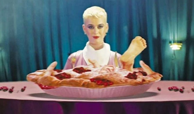 Η Νέα Τάξη Πραγμάτων μας παρουσιάζει την Katy Perry ως ένα κομμάτι… κρέας στο νέο video clip της - Φωτογραφία 1