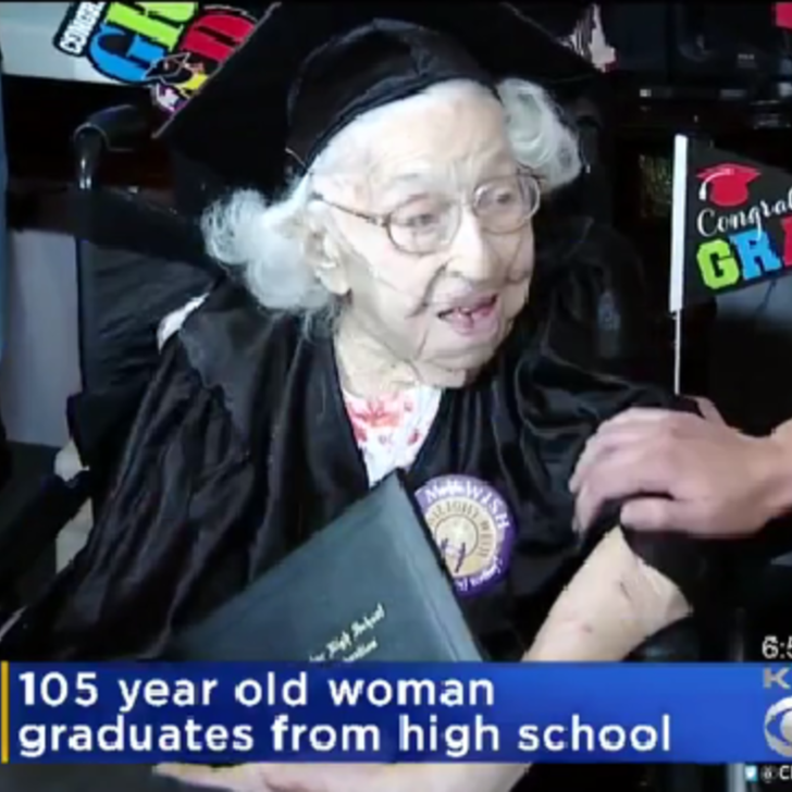 Απίστευτο και όμως αληθινό! Αποφοίτησε από το γυμνάσιο σε ηλικία 105 ετών - Φωτογραφία 1
