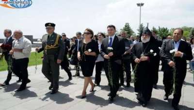 Αρμένιοι Βουλευτές τίμησαν τη μνήμη των θυμάτων της Γενοκτονίας των Ποντίων - Φωτογραφία 1