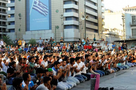 Η ΕΛΛΑΣ «ΚΑΙΓΕΤΑΙ», Οι Τούρκοι «Οργώνουν» το Αιγαίο, Οι Αλβανοί είναι «ΠΑΝΕΤΟΙΜΟΙ», Η Φτώχεια Καλπάζει και ΒΟ(Υ)ΛΕΥΤΕΣ, έχουν …’ΠΙΛΑΛΑ’ για… !!!!!!! - Φωτογραφία 6