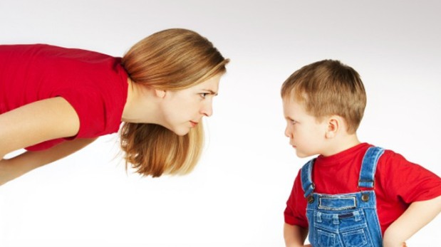 Τι να κάνετε όταν το παιδί σας αμφισβητεί έντονα - Φωτογραφία 1