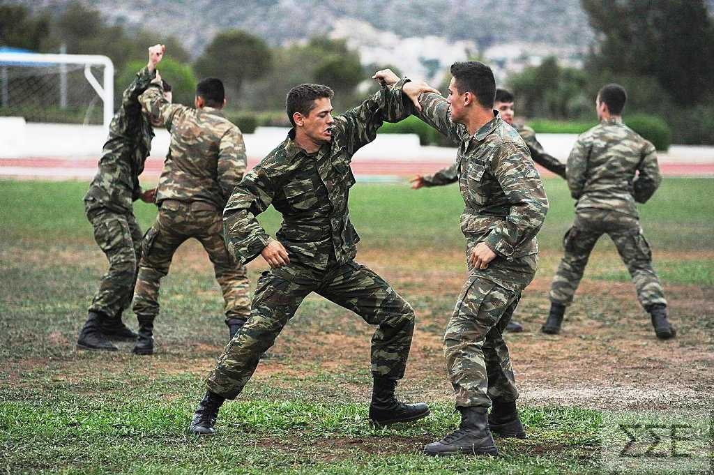 Εντυπωσιακά στιγμιότυπα από τους στρατιωτικούς αγώνες της σχολής Ευελπίδων - Φωτογραφία 6