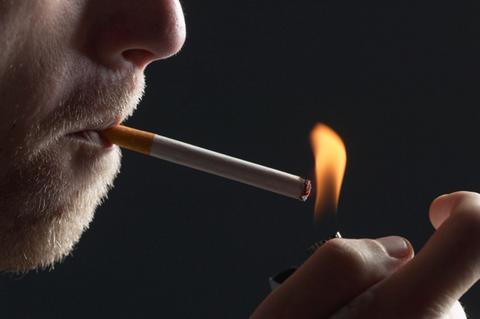 Προειδοποίηση: Τα «ελαφριά» τσιγάρα όχι μόνο δεν είναι αβλαβή αλλά αυξάνουν τον κίνδυνο για καρκίνο των πνευμόνων - Φωτογραφία 1