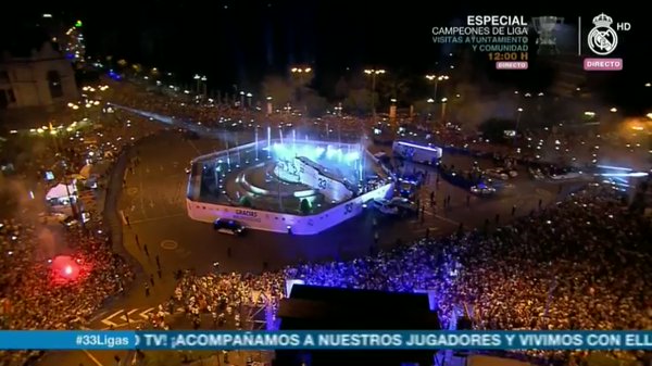 Ρεάλ: Κάηκε η Μαδρίτη για την πρωταθλήτρια! Το... σύνθημα για Πικέ - Φωτογραφία 2
