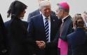 Γιατί η Μελάνια Τραμπ πήγε στο Βατικανό φορώντας δαντελένιο μαντίλι στο κεφάλι [photos] - Φωτογραφία 3
