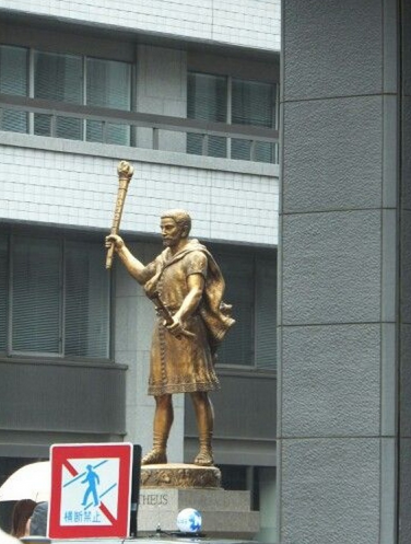 Υπάρχει ένα Άγαλμα του Προμηθέα στην Ιαπωνία και είναι εξαιρετικό! Κάτι κάνουμε λάθος στην παιδεία μας … - Φωτογραφία 6