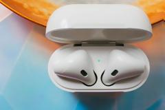Κυκλοφόρησε μια ενημέρωση του Firmware για τα ακουστικά AirPods