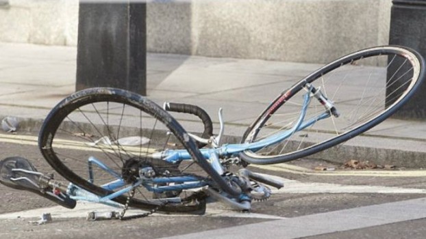 Γνωστή αθλήτρια σκοτώθηκε από φορτηγό ενώ έκανε ποδήλατο! - Φωτογραφία 1