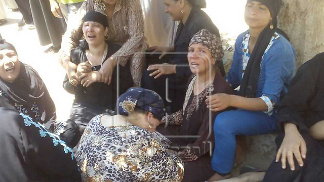 ΕΚΤΑΚΤΟ: Μακελειό στην Αίγυπτο:Επίθεση σε Χριστιανούς Κόπτες -26 νεκροί - Φωτογραφία 6