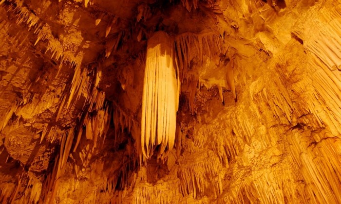 Το «Νησί της αιώνιας Κυριακής»: Το μικρό Κυκλαδονήσι των 1200 κατοίκων όπου κρύβεται ένα από τα αρχαιότερα σπήλαια του κόσμου! - Φωτογραφία 14