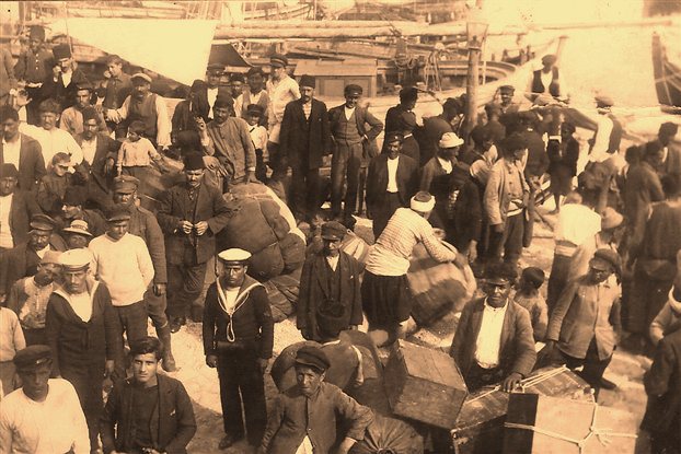 Ιδού πώς οι Γερμανοί « Α Ρ Π Α Ξ Α Ν » τα μαγαζιά των Ελλήνων στην Μικρά Ασία και την ΚΩΝΣΤΑΝΤΙΝΟΥΠΟΛΗ το 1914! - Φωτογραφία 5