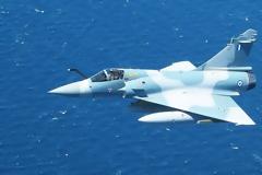 Πρωτοφανές: Το Mirage 2000EGM που έπεσε πλέει (!) προς την Εύβοια - Δεν συνετρίβη αλλά προσθαλασσώθηκε... μόνο του!