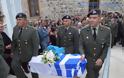 Με μεγάλες τιμές η Λέσβος υποδέχτηκε τον ήρωα Εφ. Ανθλγο Γεώργιο Ζερβομανώλη που έπεσε μαχόμενος στην Κύπρο (vids, pics) - Φωτογραφία 1