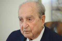 Κηδεία Κωνσταντίνου Μητσοτάκη: Πού θα ταφεί τελικά. Το είχε φτιάξει επειδή ήξερε…   Δείτε περισσότερα: http://www.fimes.gr/2017/05/konstantinos-mitsotakis-kideia-2/#ixzz4iY28XCuF
