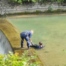 Θρίλερ με άντρα που έπεσε στο Ληθαίο ποταμό [photos+video] - Φωτογραφία 2