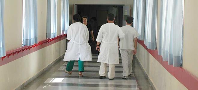 ΕΙΝΑΠ: Νομοσχέδιο με παγίδες ακόμη και για 14ωρη απασχόληση στους νοσοκομειακούς γιατρούς - Φωτογραφία 1
