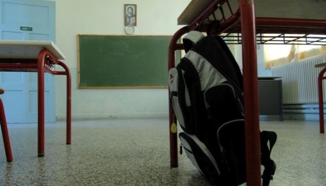 Στο πλευρό της δασκάλας που κλείδωσε τον 7χρονο στην τάξη οι εκπαιδευτικοί - Φωτογραφία 1