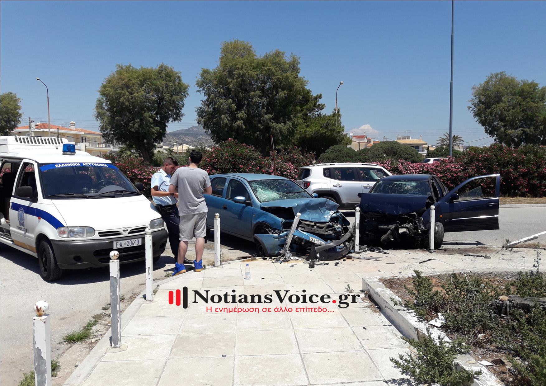 Τροχαίο ατύχημα με έναν σοβαρά τραυματία στην Βάρκιζα - Φωτογραφία 9