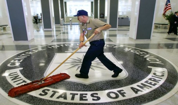 Ο Τραμπ έβαλε το σκληρό καρύδι της CIA να «καθαρίσει» για το Ιράν - Φωτογραφία 1