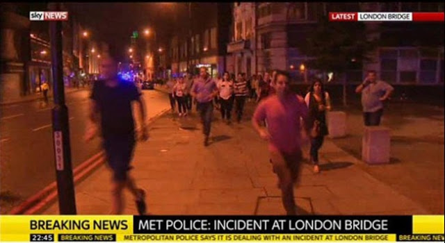 Τρόμος στο Λονδίνο: Διπλό χτύπημα με 6 νεκρούς και 30 τραυματίες - ΒΙΝΤΕΟ - ΦΩΤΟ - Φωτογραφία 5