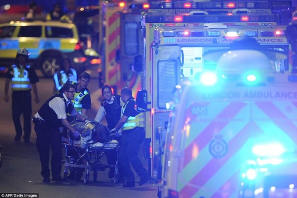 Αιματοκύλισμα Λονδίνο: Περισσότεροι από 40 άνθρωποι έχουν διακομιστεί σε πέντε νοσοκομεία της βρετανικής πρωτεύουσας - Φωτογραφία 3