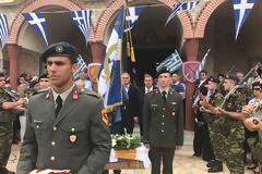 Ο ΥΕΘΑ Πάνος Καμμένος στην τελετή απόδοσης τιμών και τη νεκρώσιμο ακολουθία του ήρωα της ΕΛΔΥΚ Κωνσταντίνου Μπροδήμα στα Δίδυμα Ερμιονίδας
