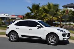 Αυτή η Porsche Macan κοστίζει μόλις... 16.000 χιλ. ευρώ! [photos - video]