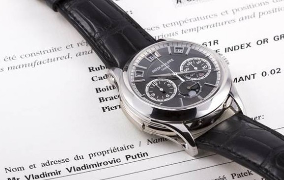 Δε φαντάζεστε πόσο πωλείται σε δημοπρασία το ρολόι του Πούτιν [photos] - Φωτογραφία 1
